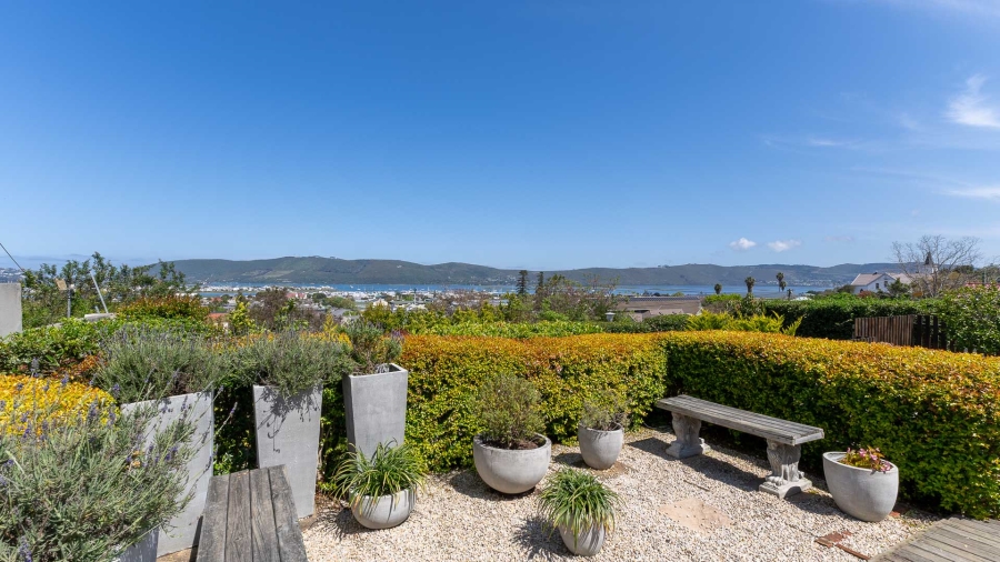 7 Bedroom Property for Sale in Knysna Central Western Cape